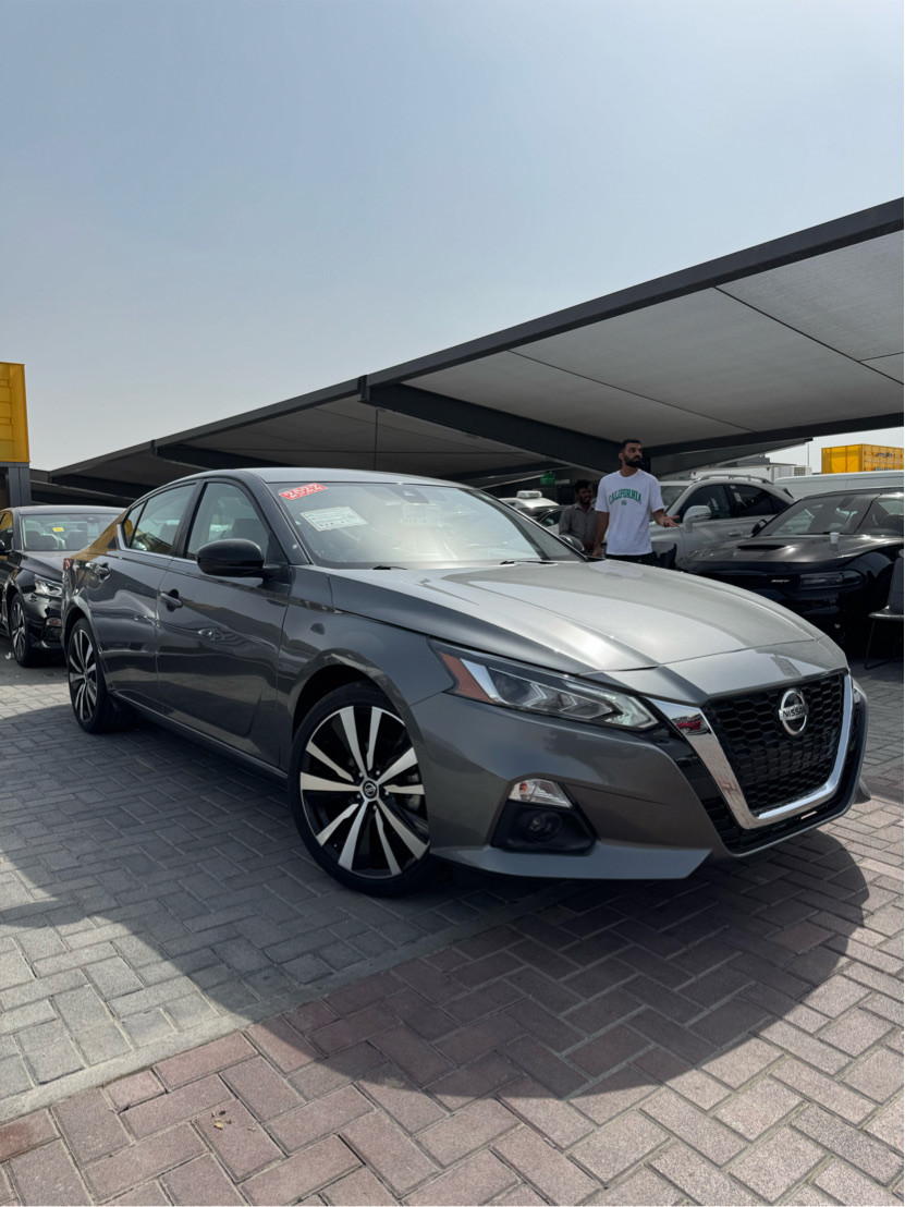 Nissan Altima - Image 4