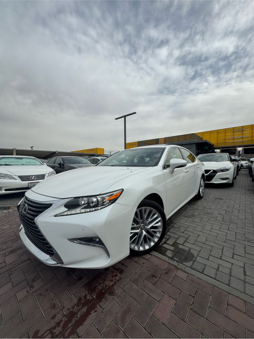 Lexus ES-Series - Image 4