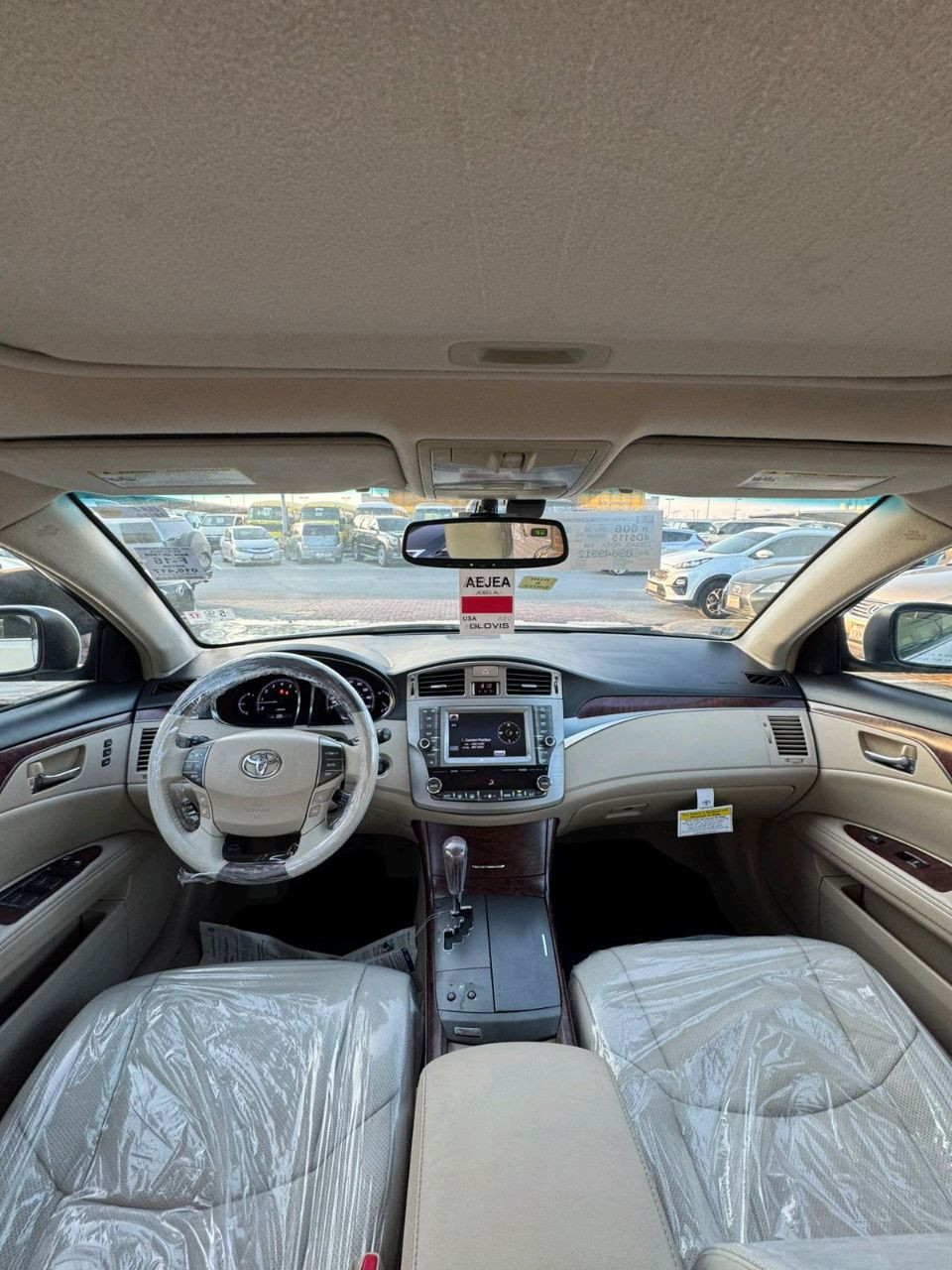 Toyota Avalon - Image 8