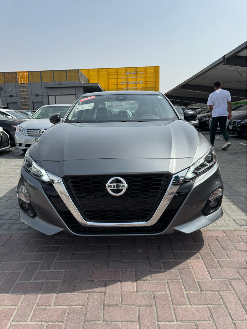 Nissan Altima - Image 5