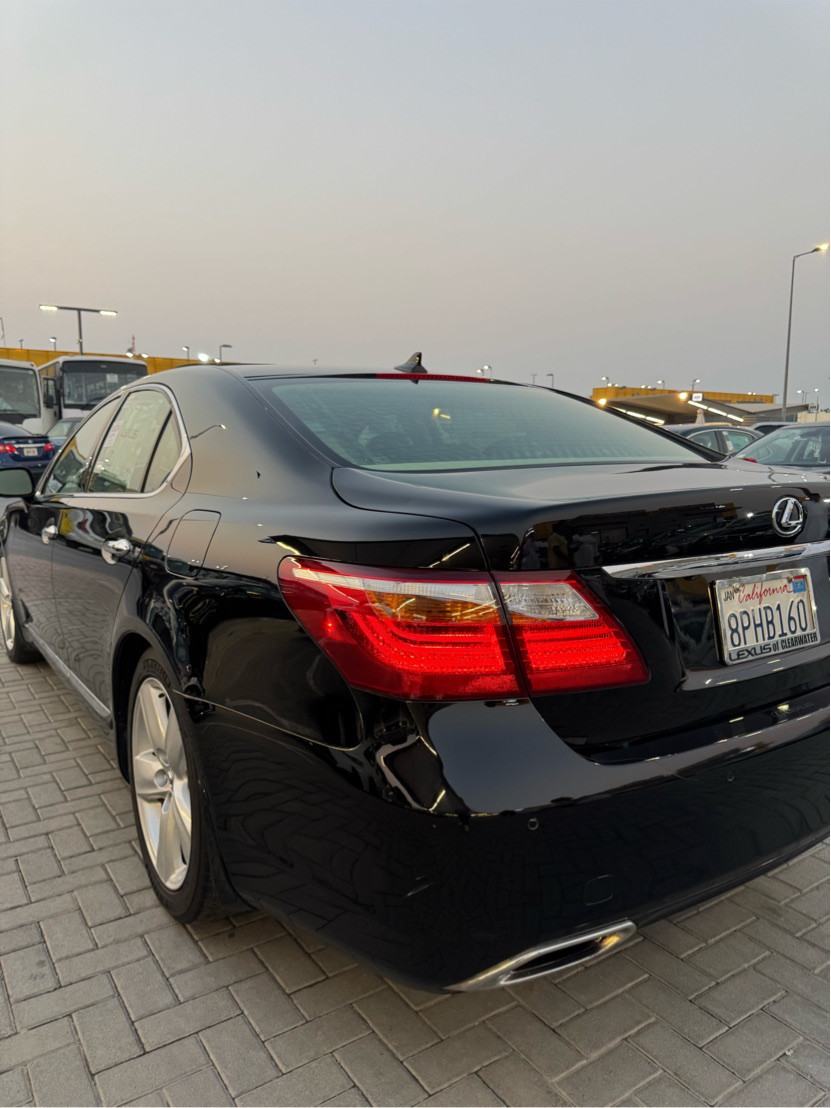 Lexus LS-Series - Image 7