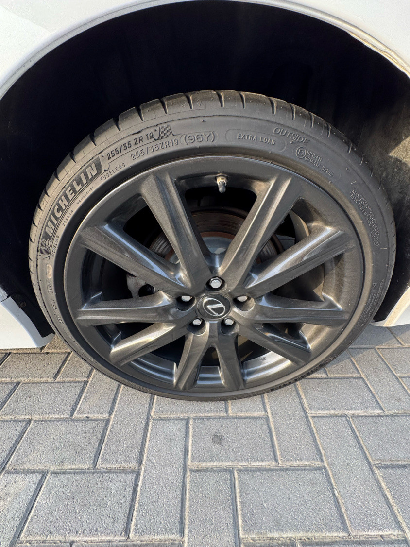 Lexus GS-Series - Image 9