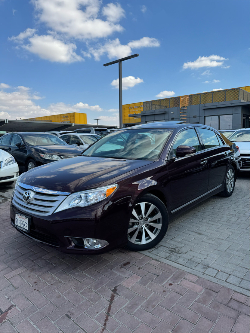 Toyota Avalon - Image 4