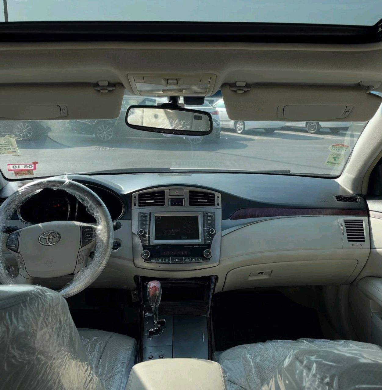 Toyota Avalon - Image 4