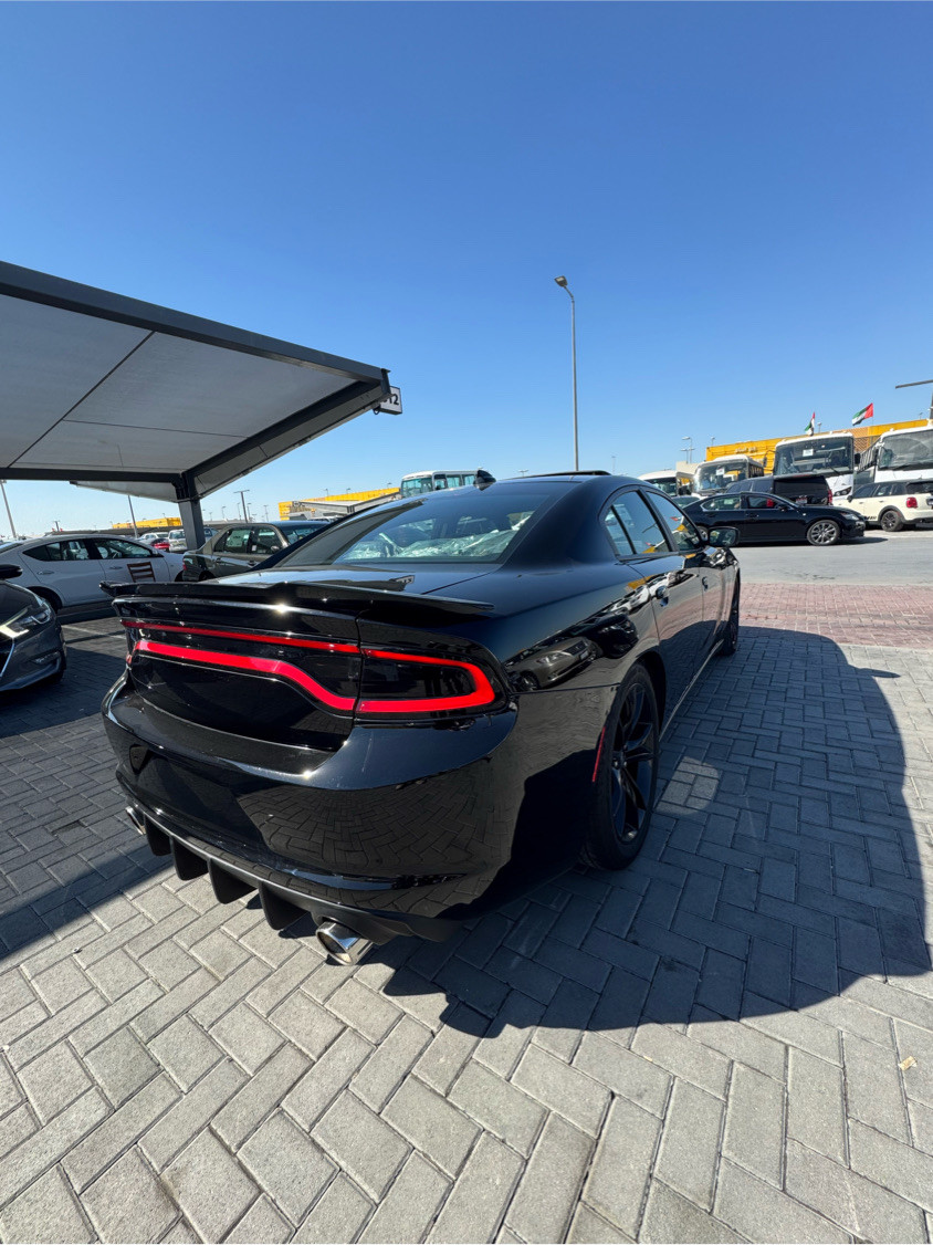 Dodge Charger - Image 8