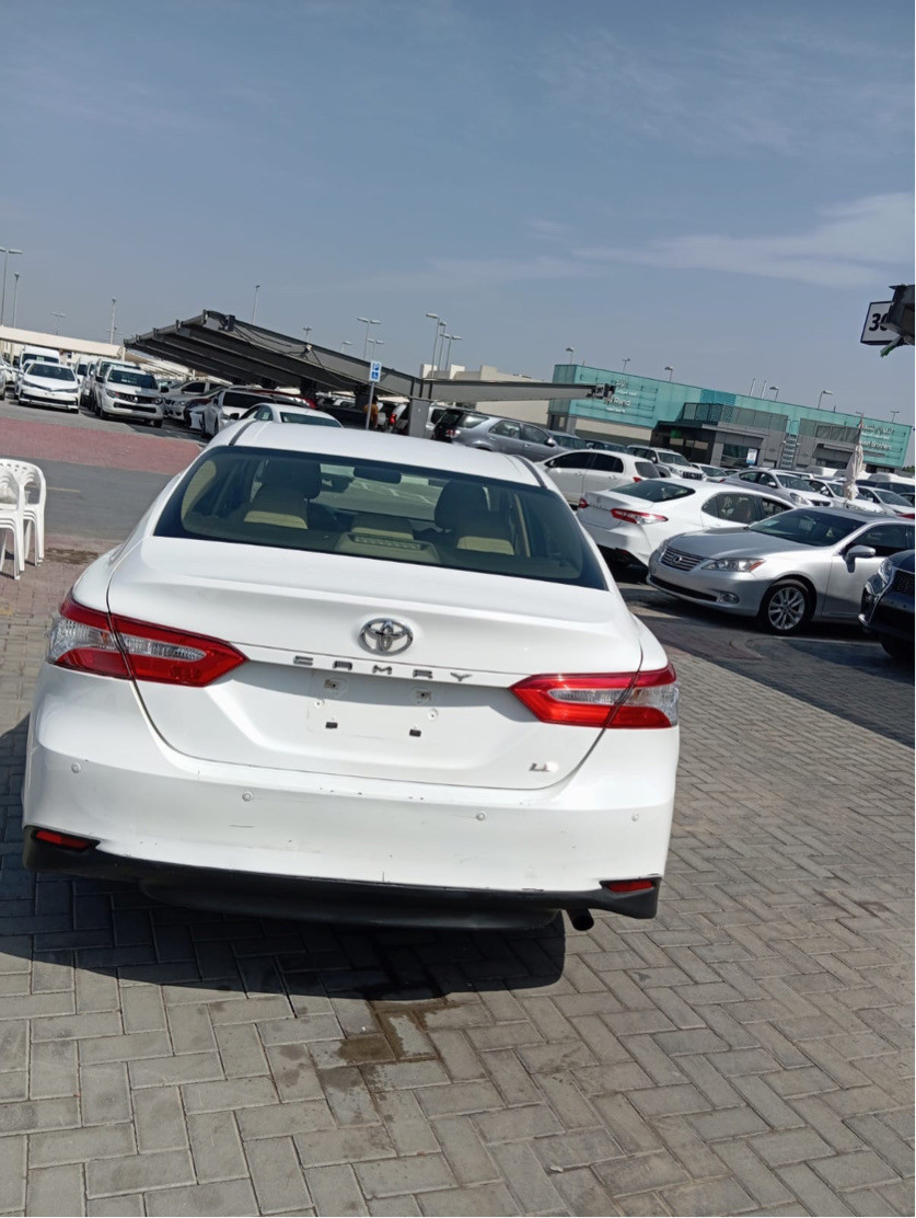 Toyota Camry - Image 6