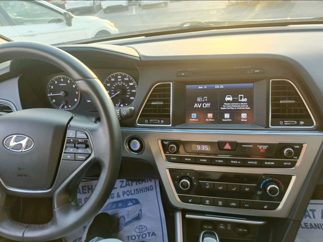 Hyundai Sonata - Image 10