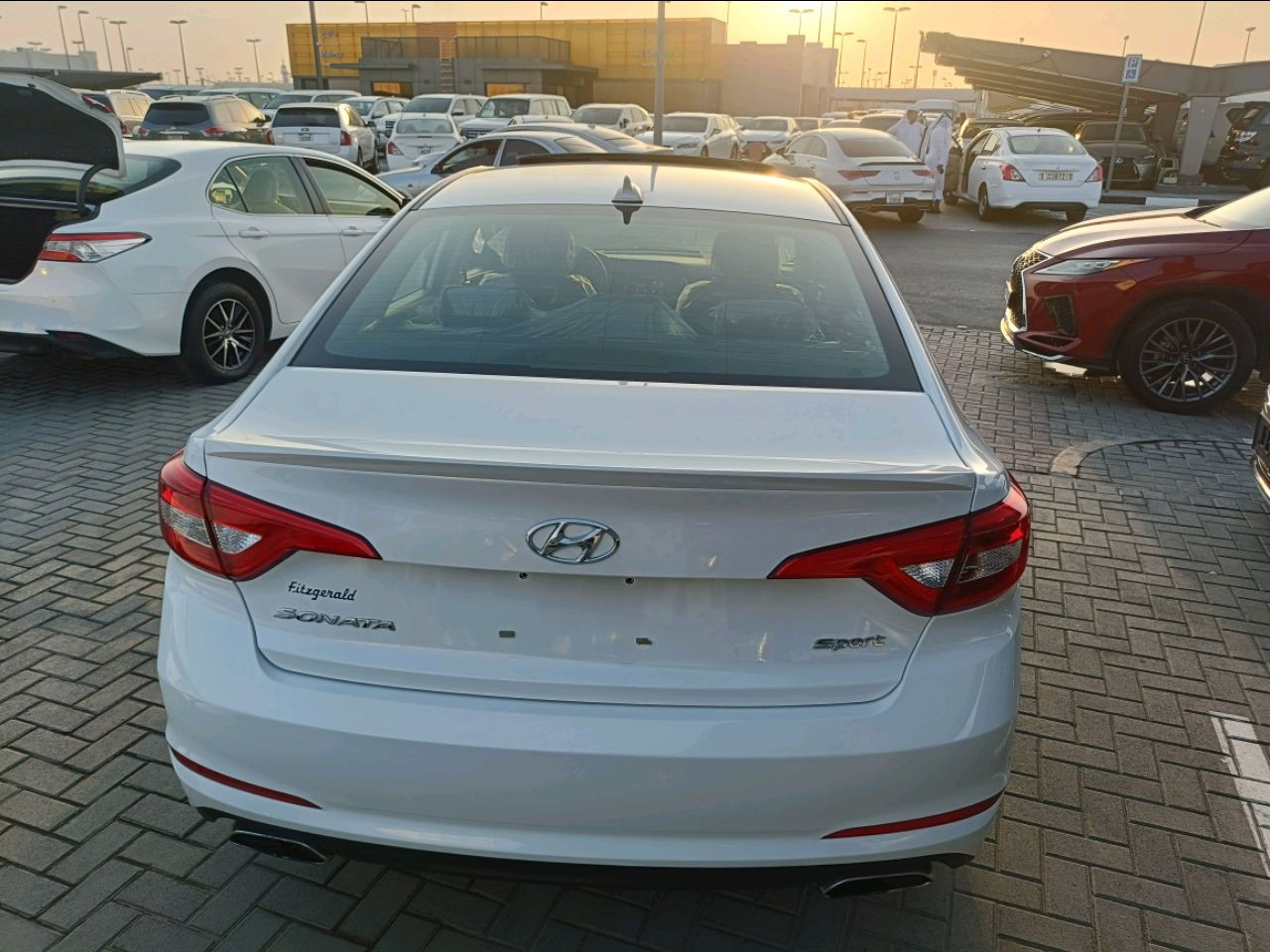 Hyundai Sonata - Image 7
