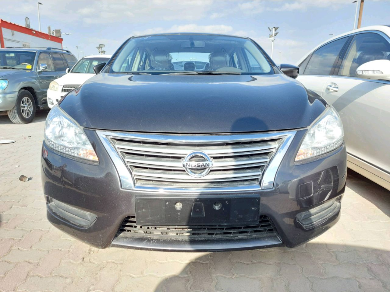 Nissan Sentra - Image 4