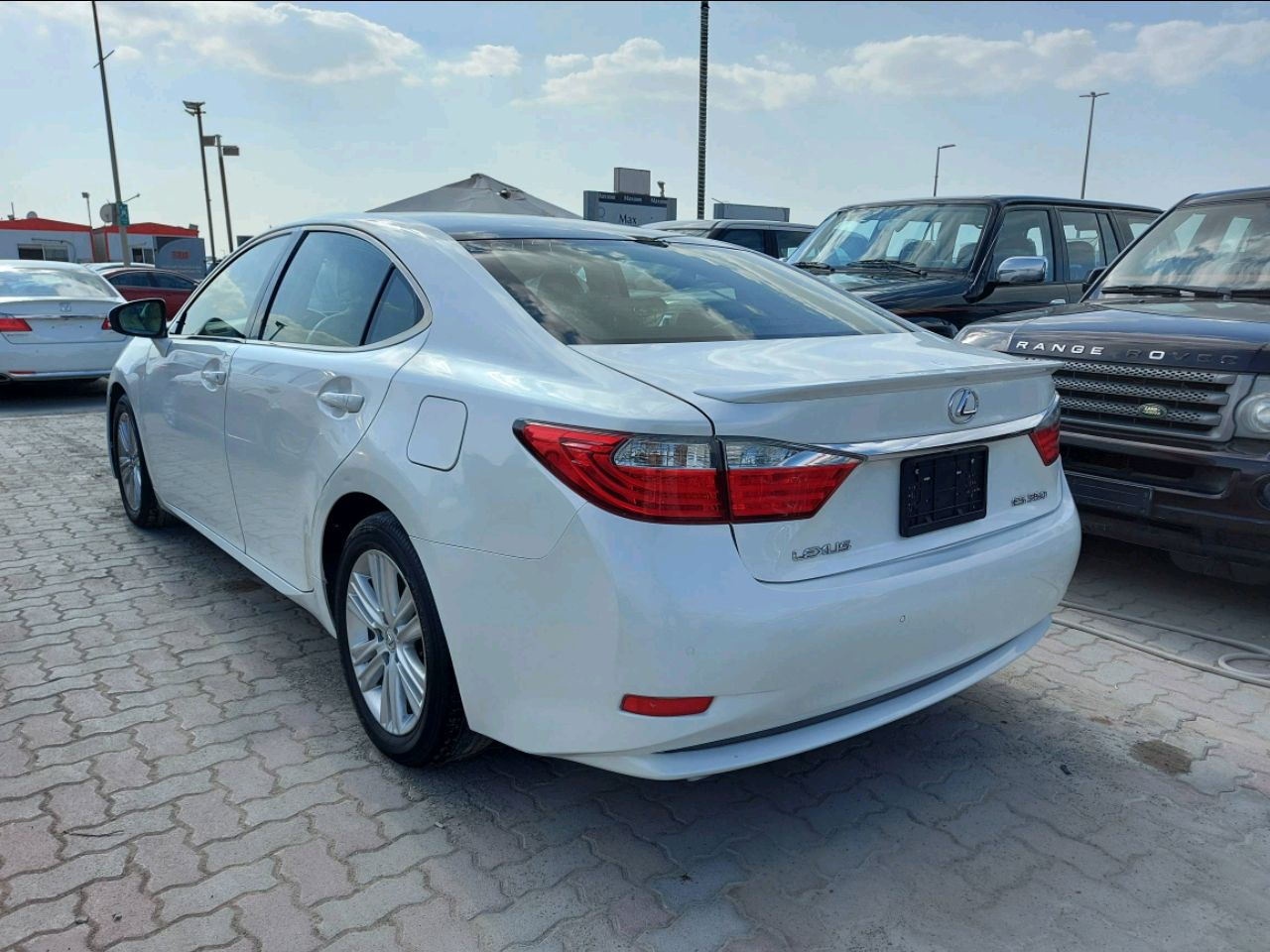 Lexus ES-Series - Image 3