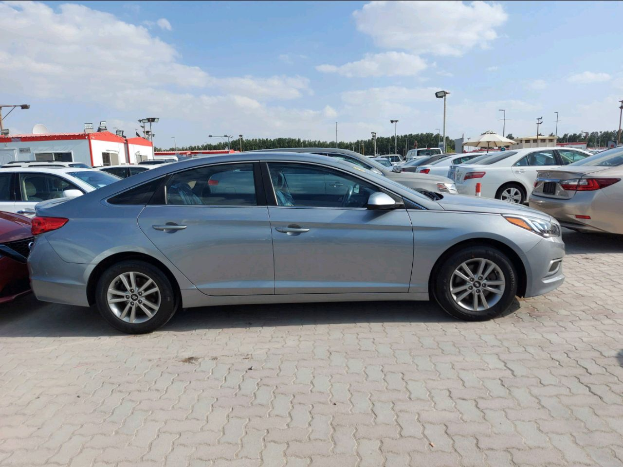 Hyundai Sonata - Image 5