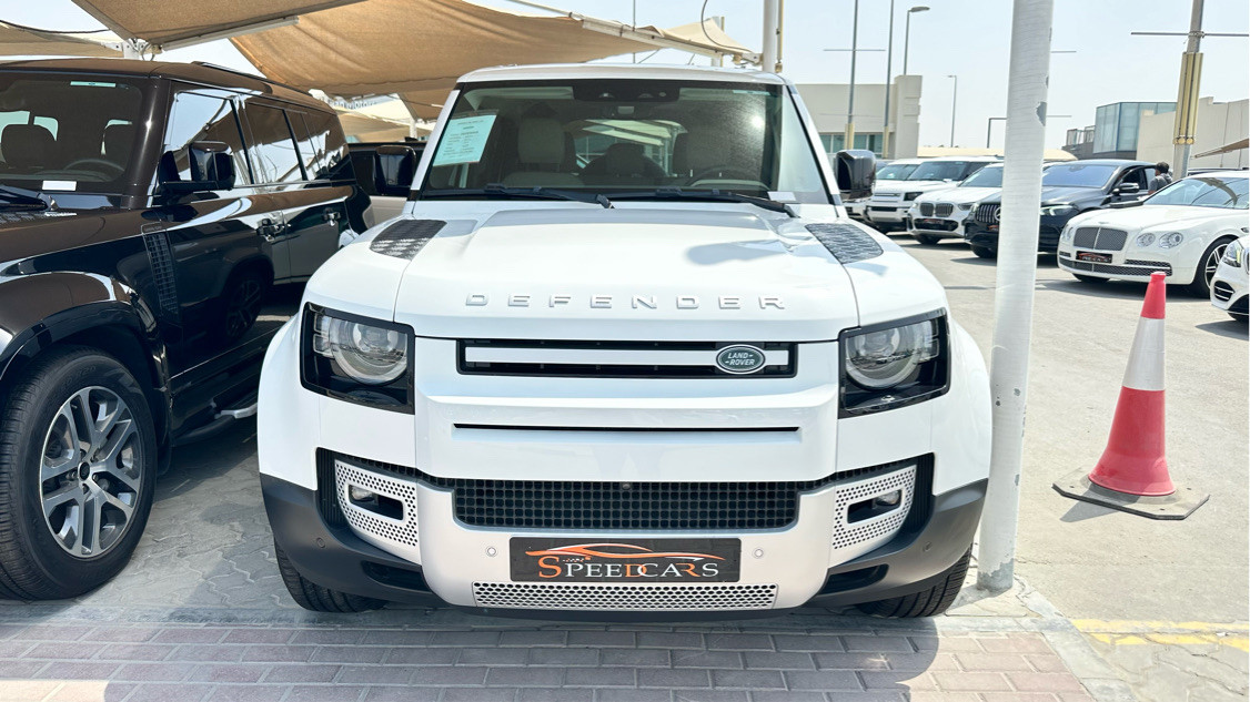 Land Rover Defender - Image 4