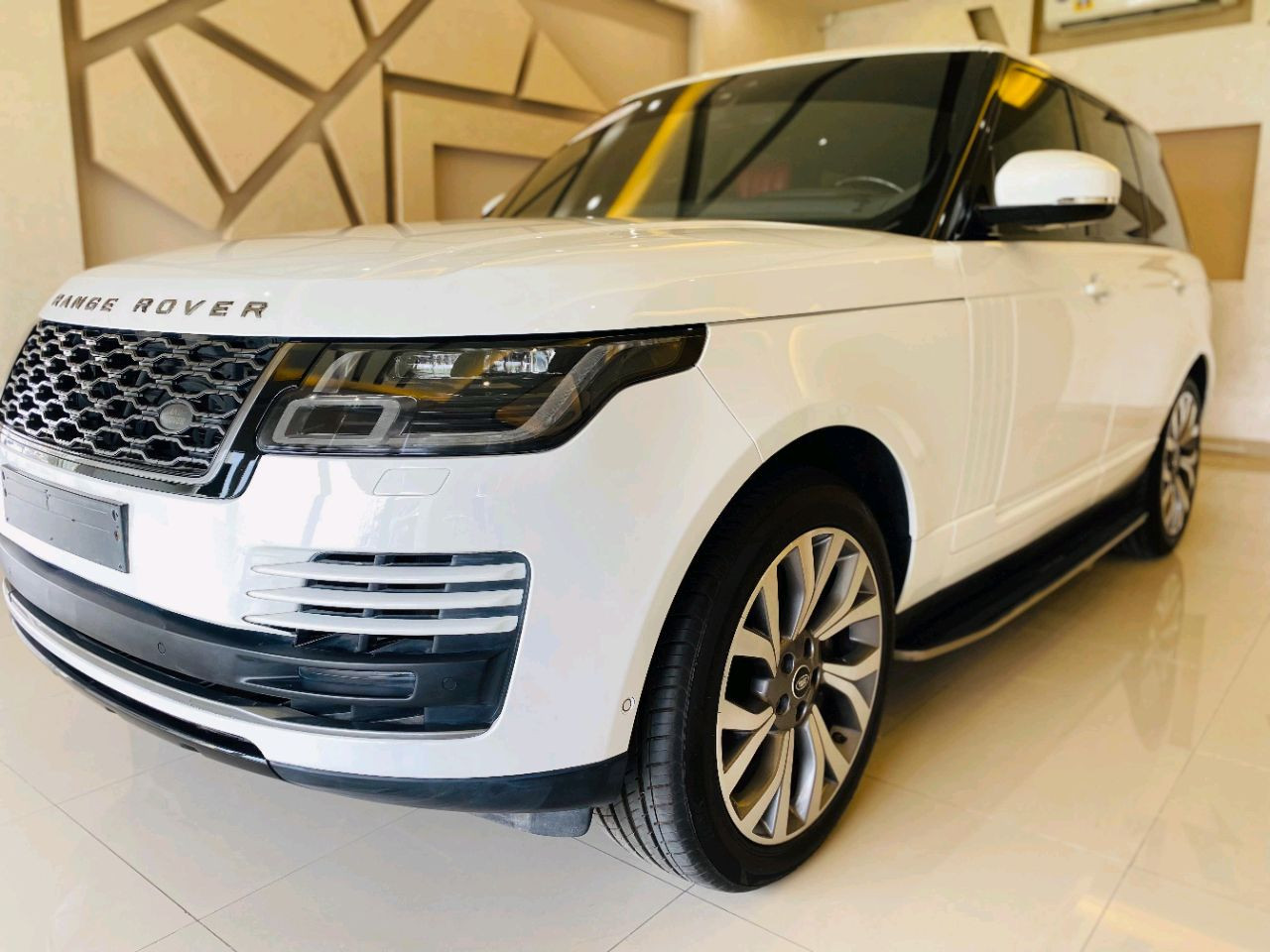 Range Rover Vogue - Image 11