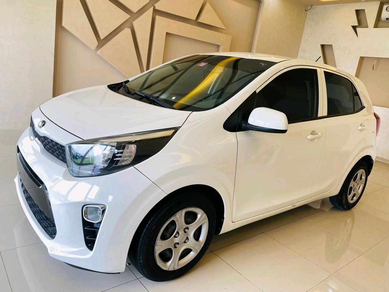 KIA Picanto - Image 3