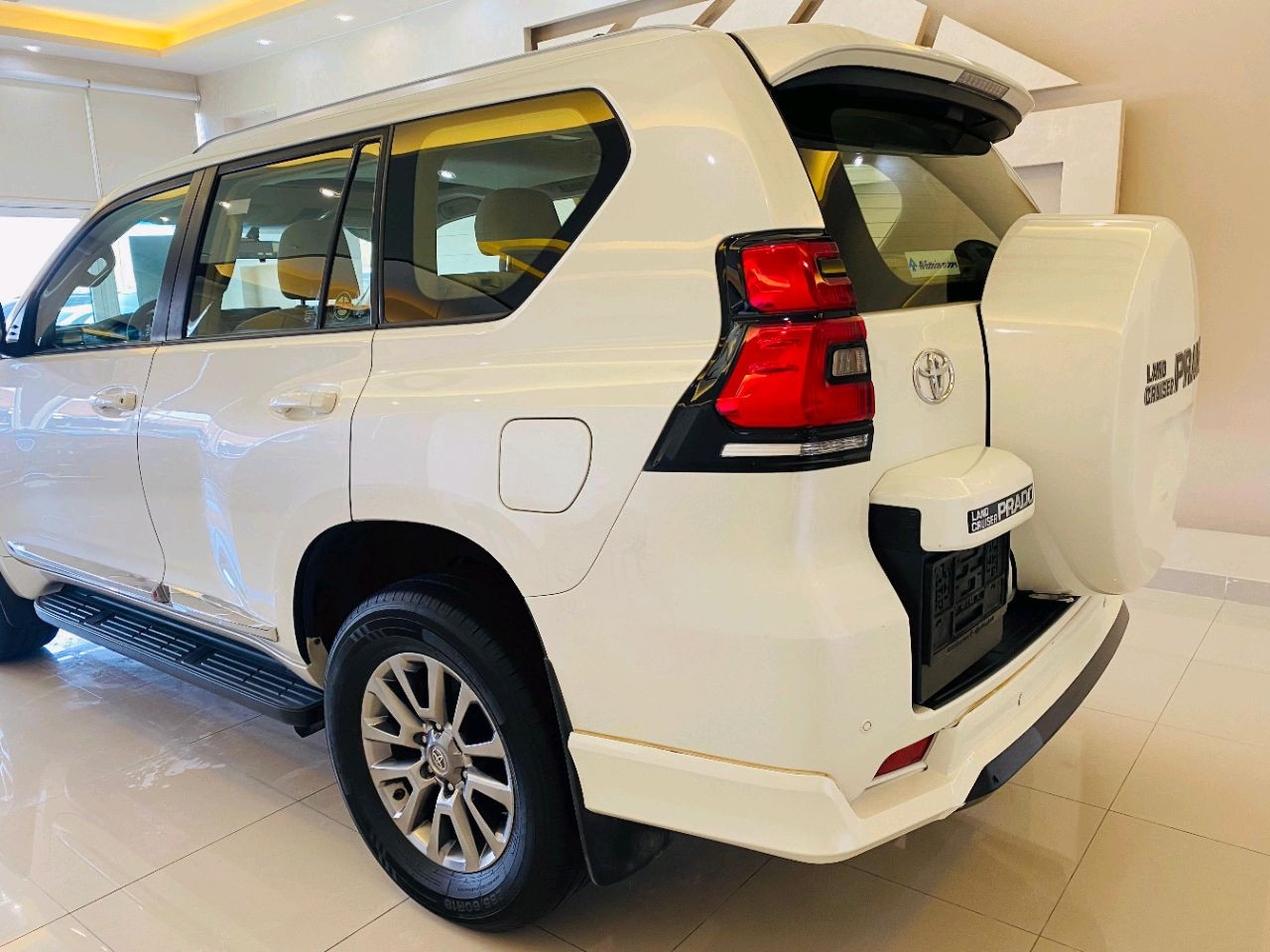 Toyota Prado - Image 4
