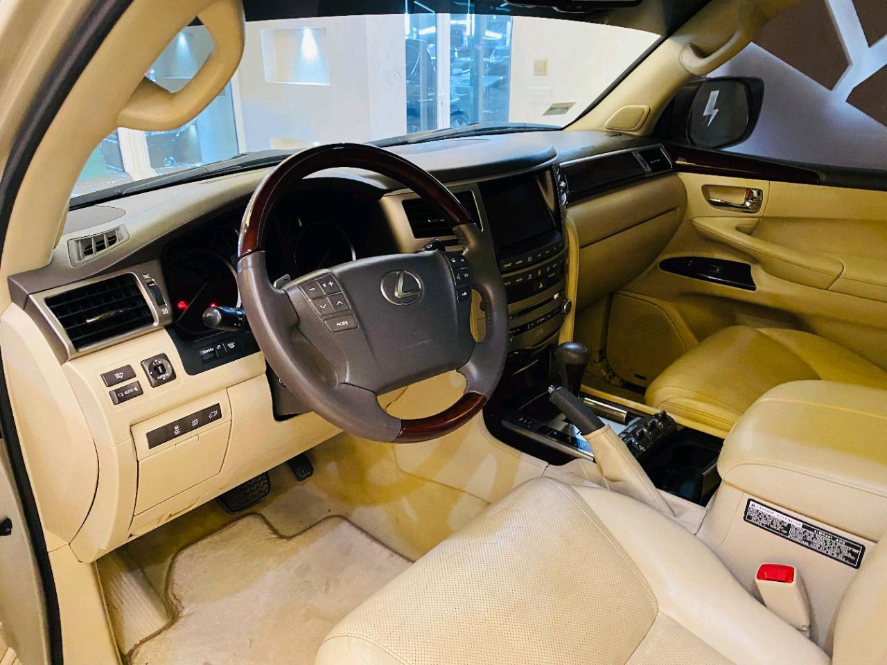 Lexus LX-Series - Image 4