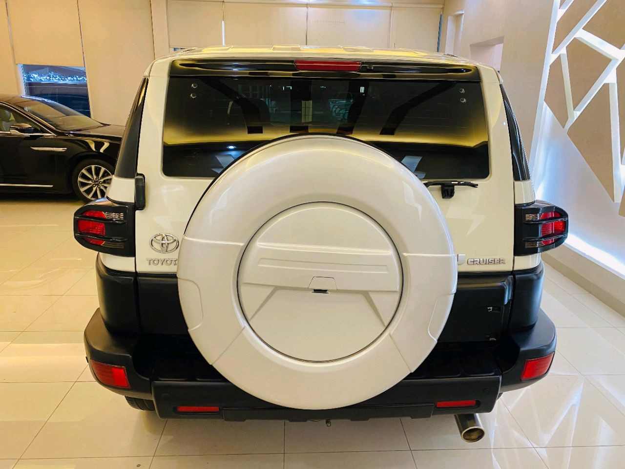 Toyota FJ Cruiser - Image 4