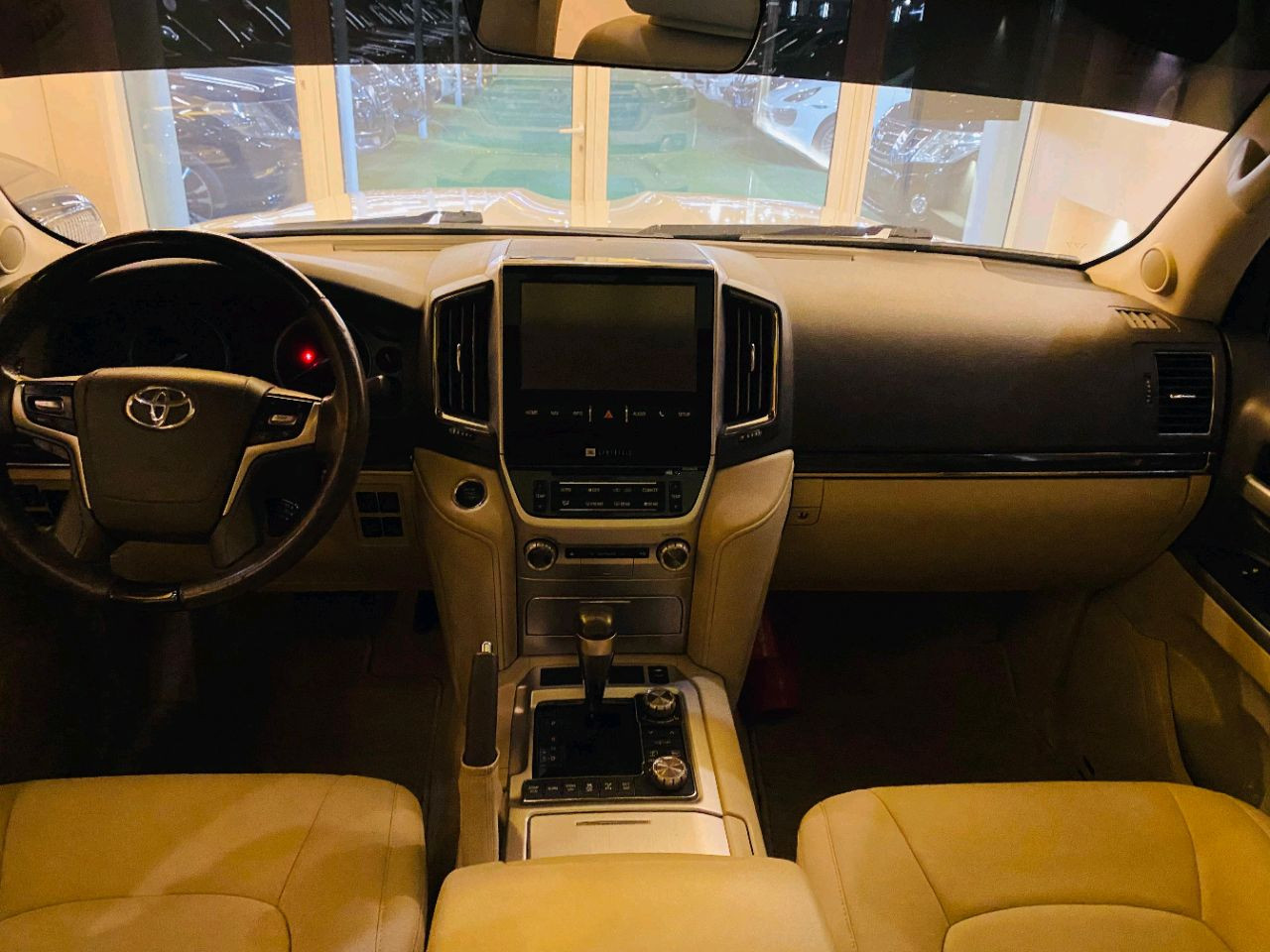 Toyota Land Cruiser - Image 9