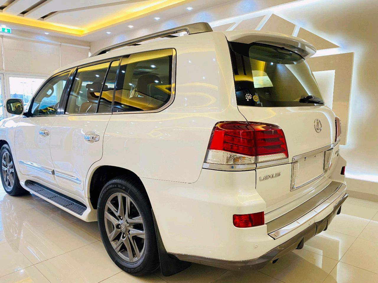 Lexus LX-Series - Image 5