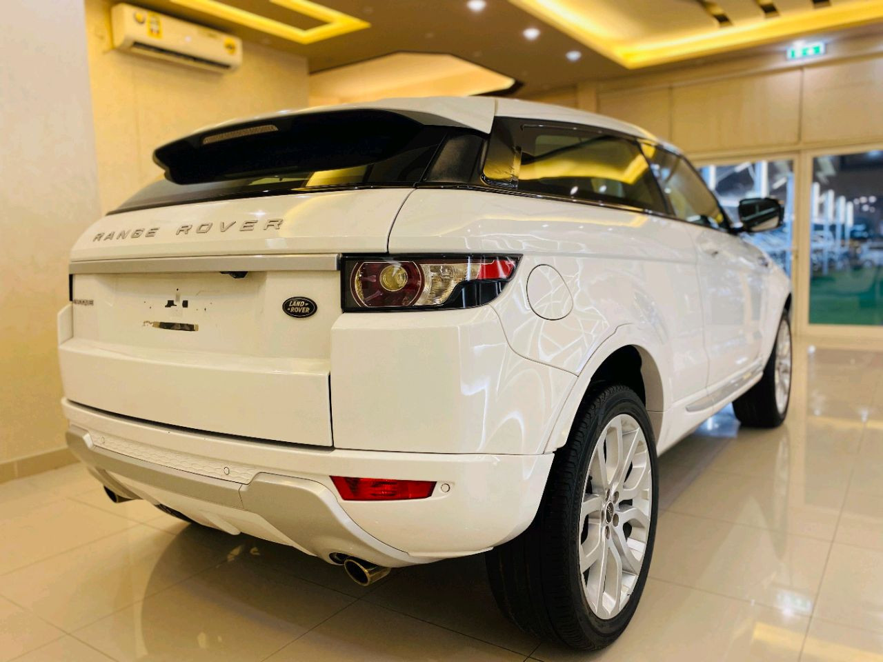 Range Rover Vogue - Image 8