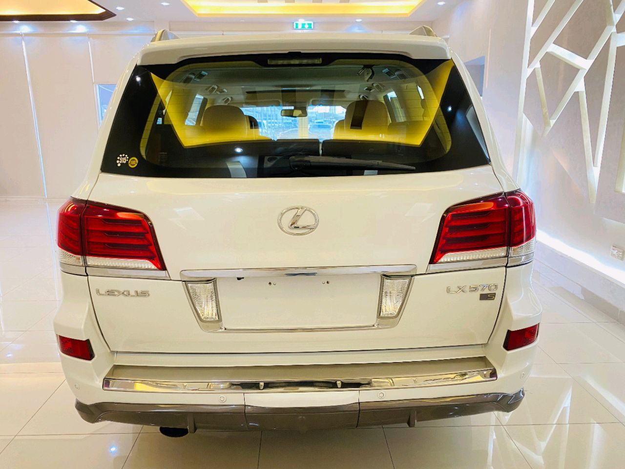 Lexus LX-Series - Image 3