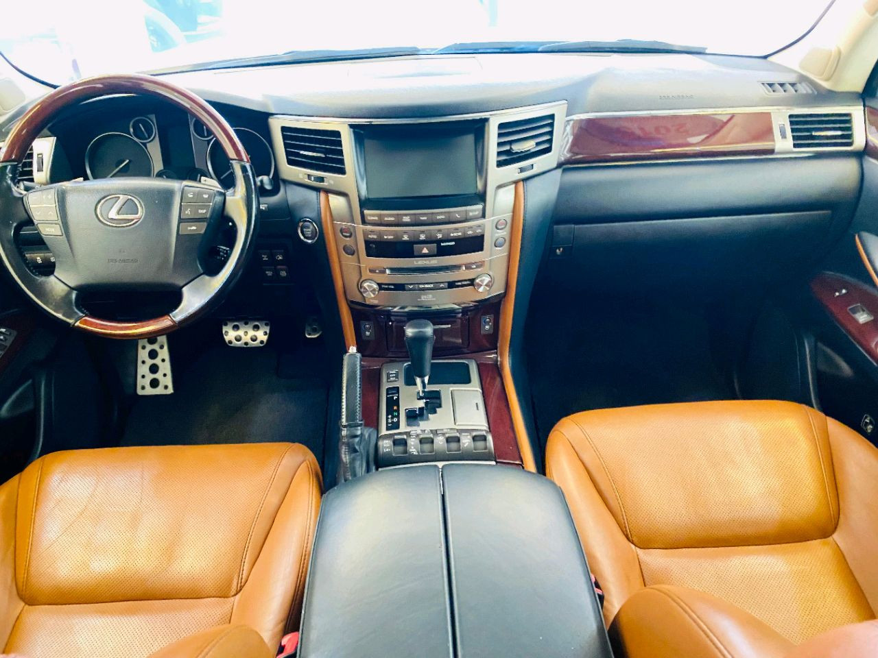 Lexus LX-Series - Image 11