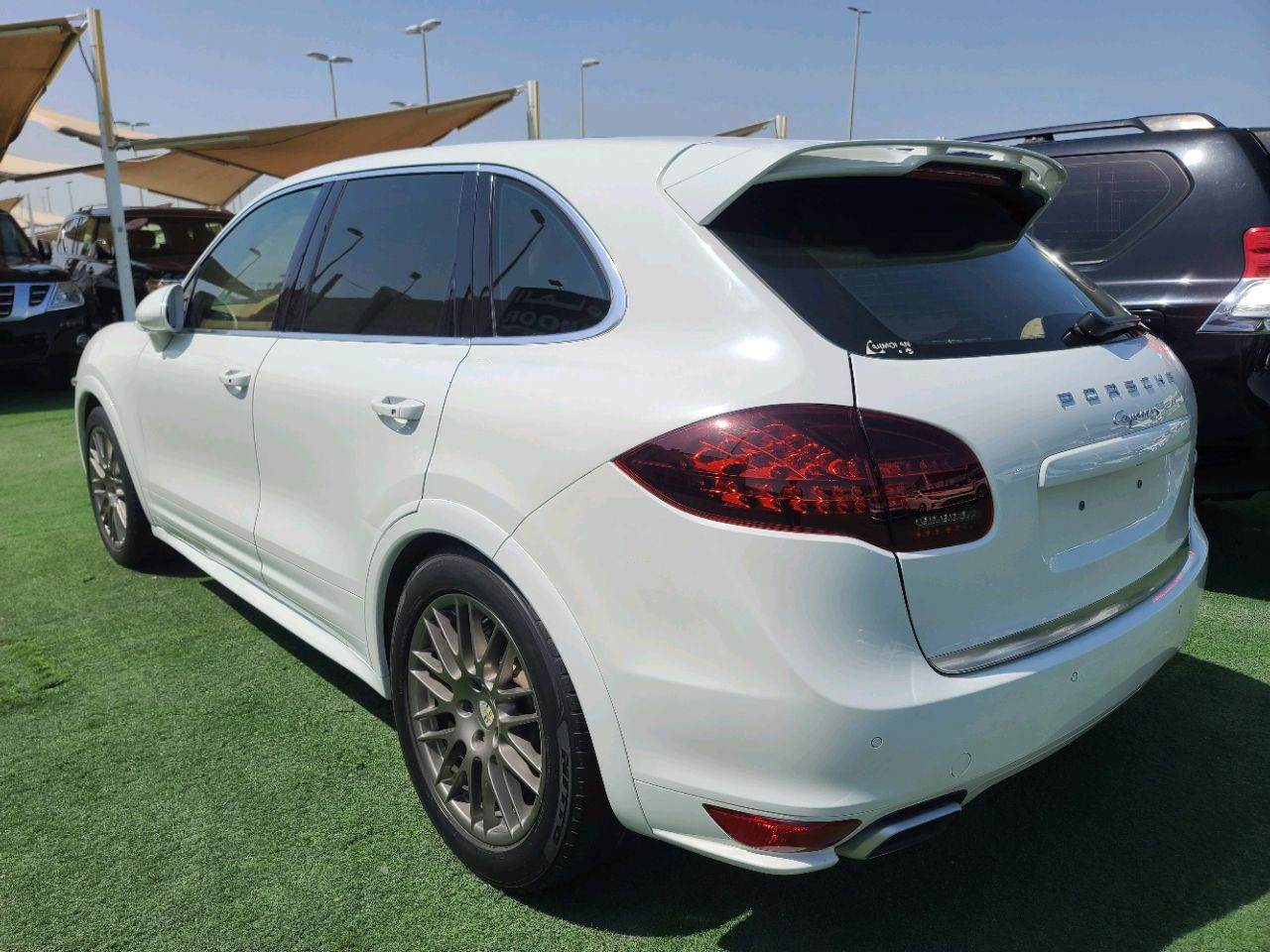 Porsche Cayenne - Image 9