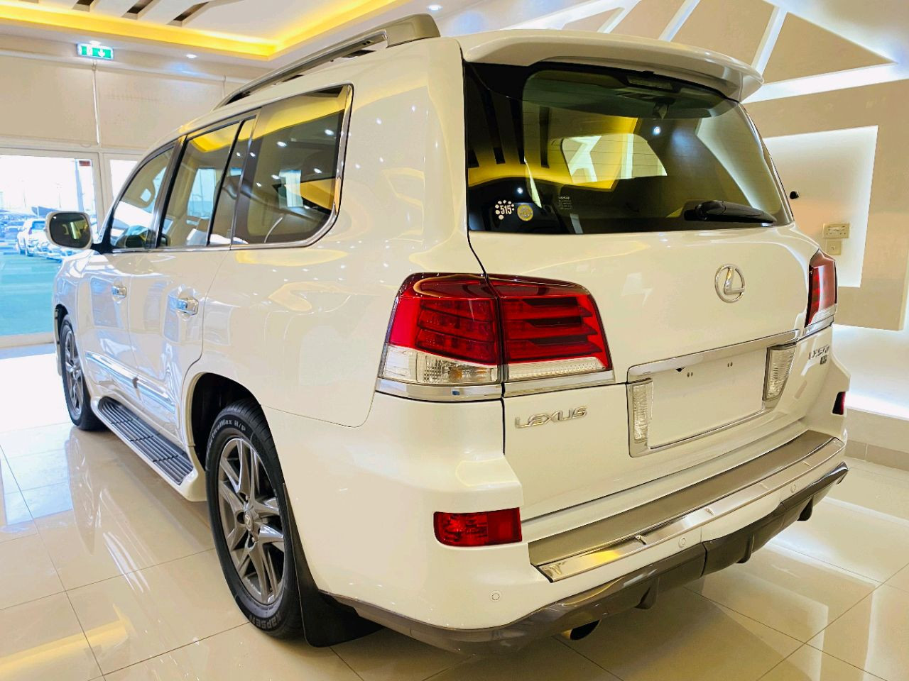 Lexus LX-Series - Image 4
