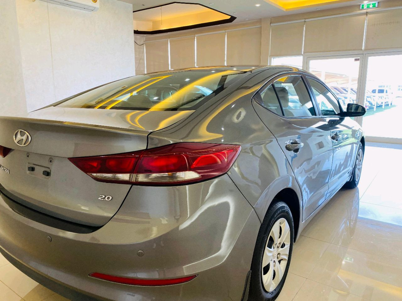 Hyundai Elantra - Image 5