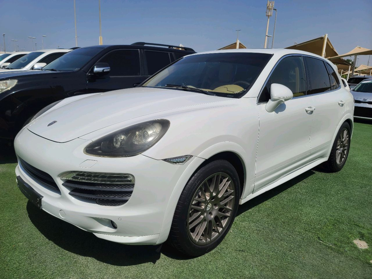 Porsche Cayenne - Image 5