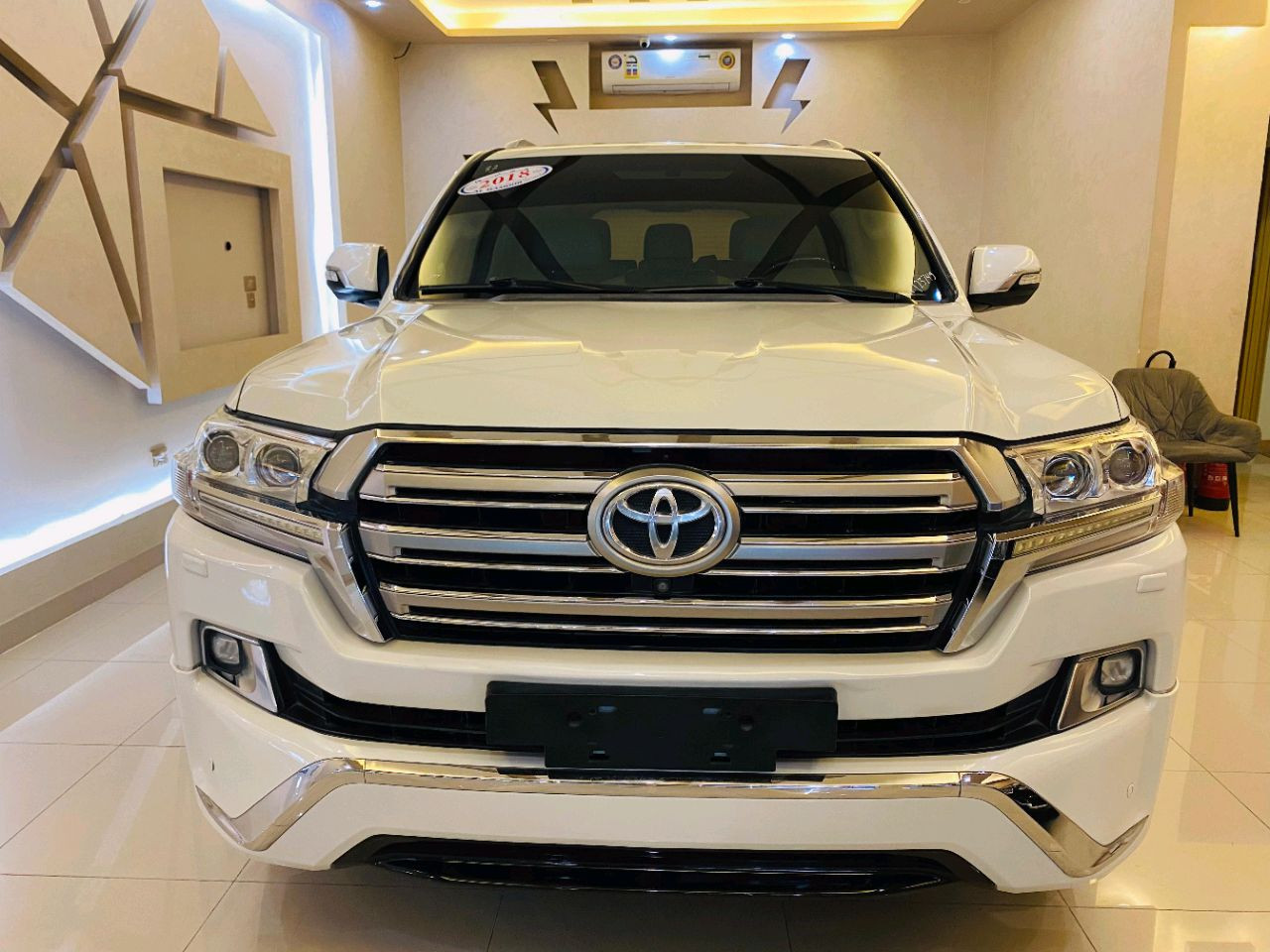 Toyota Land Cruiser - Image 4