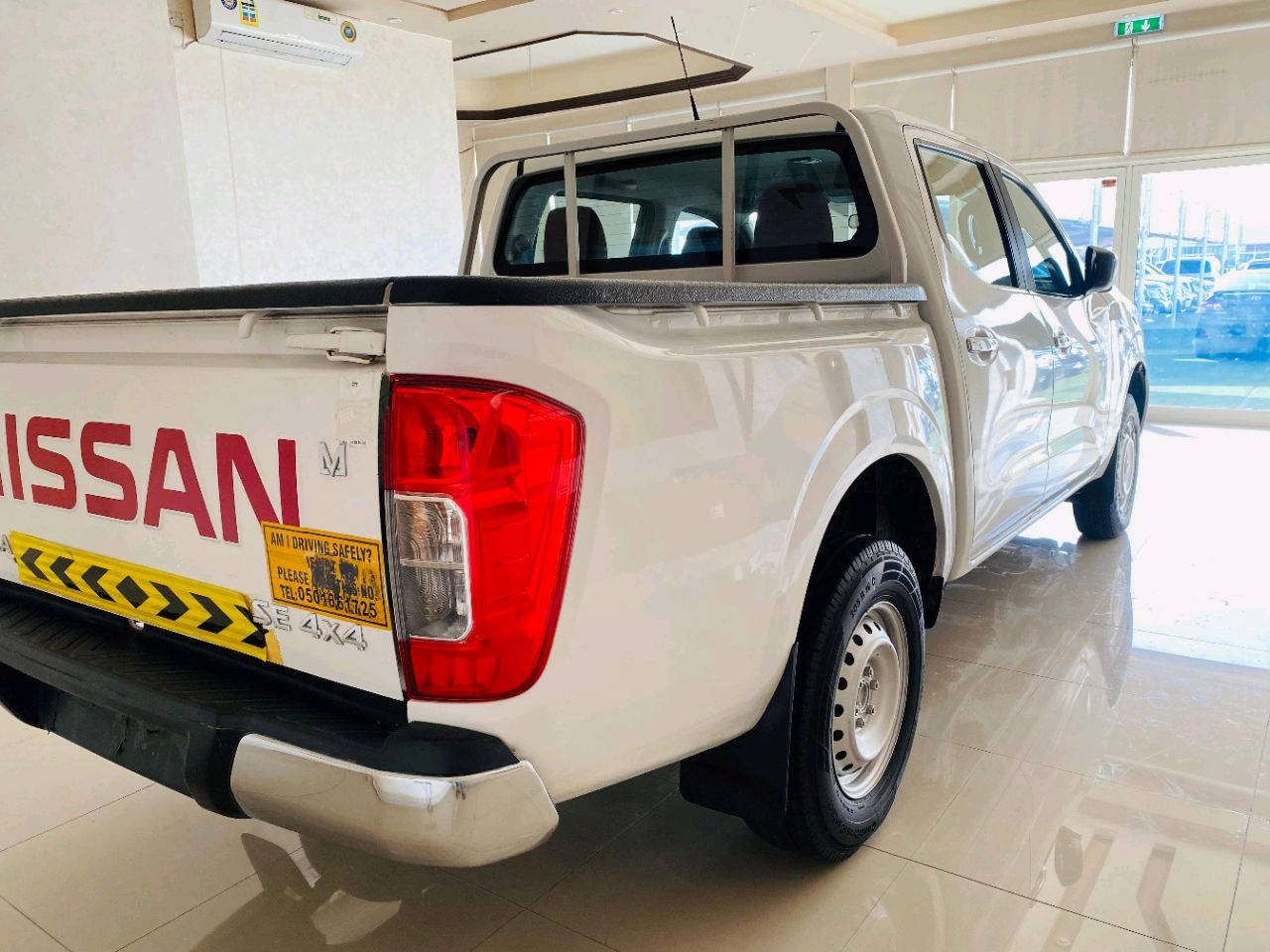 Nissan Navara - Image 6