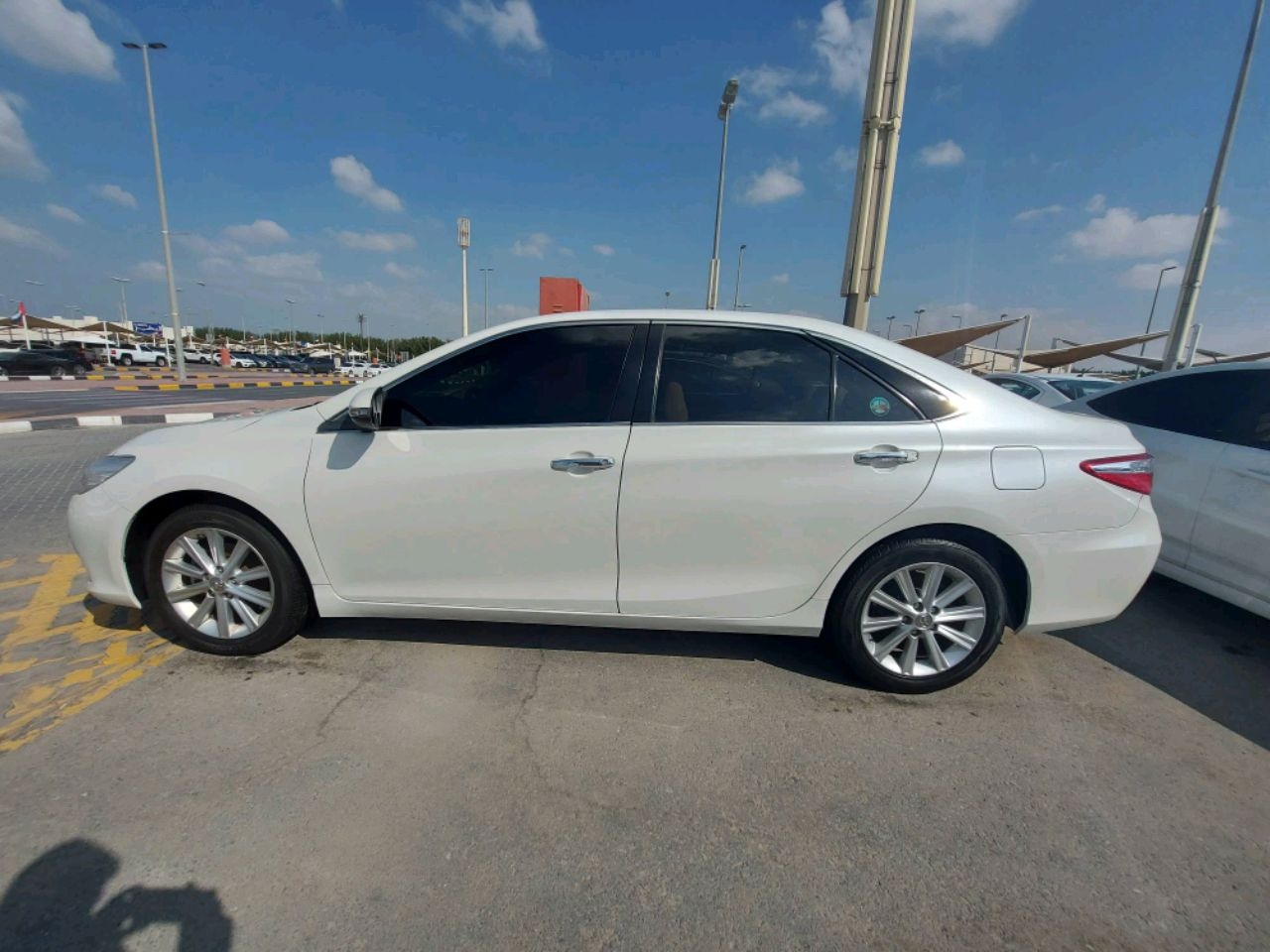Toyota Camry - Image 2