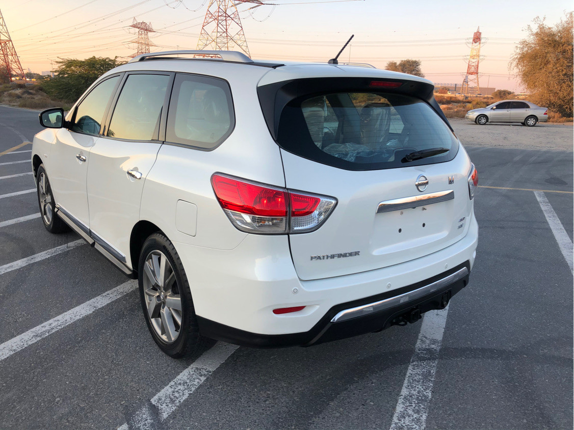 Nissan Pathfinder - Image 5