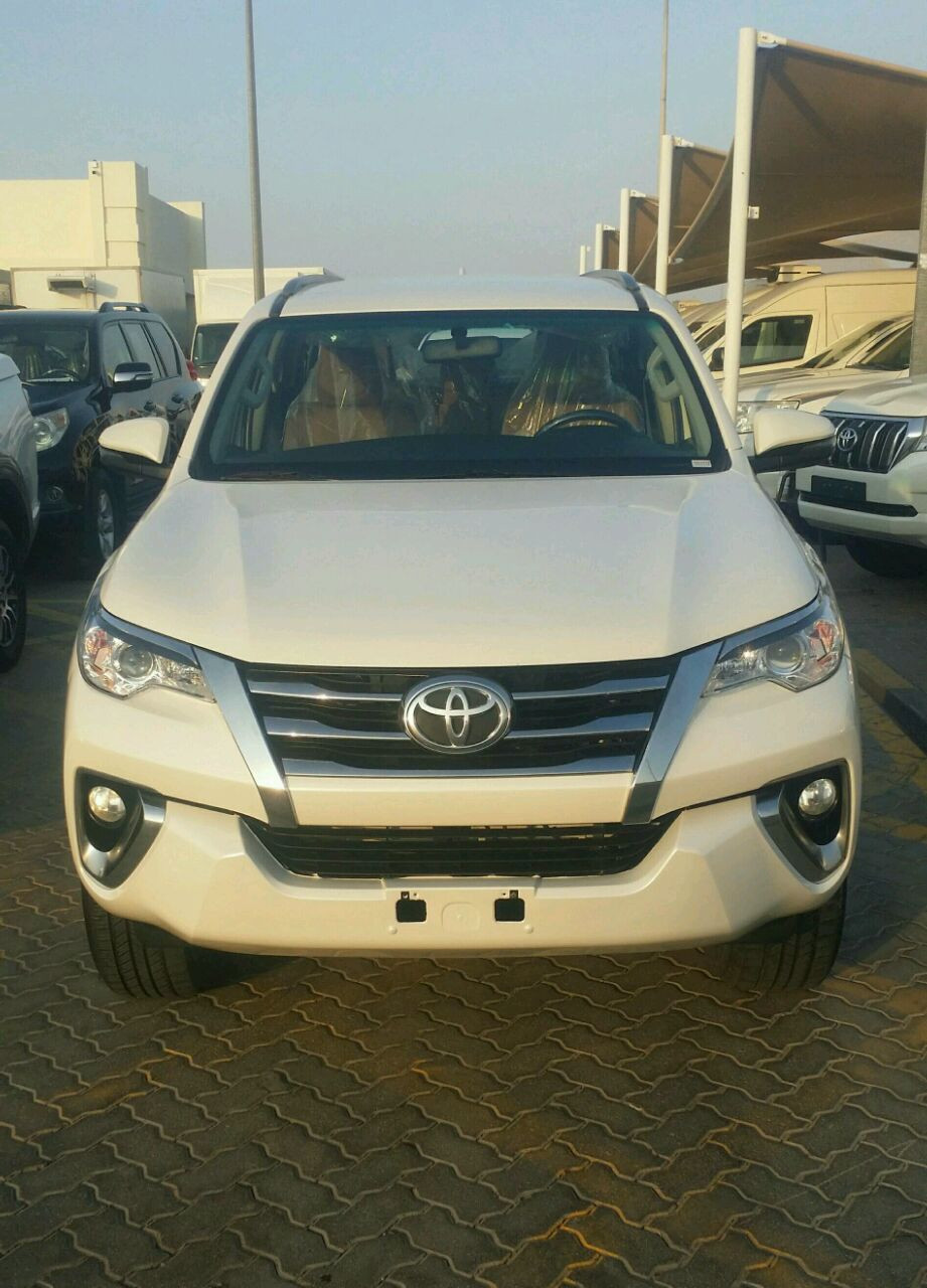 Toyota Fortuner - Image 4