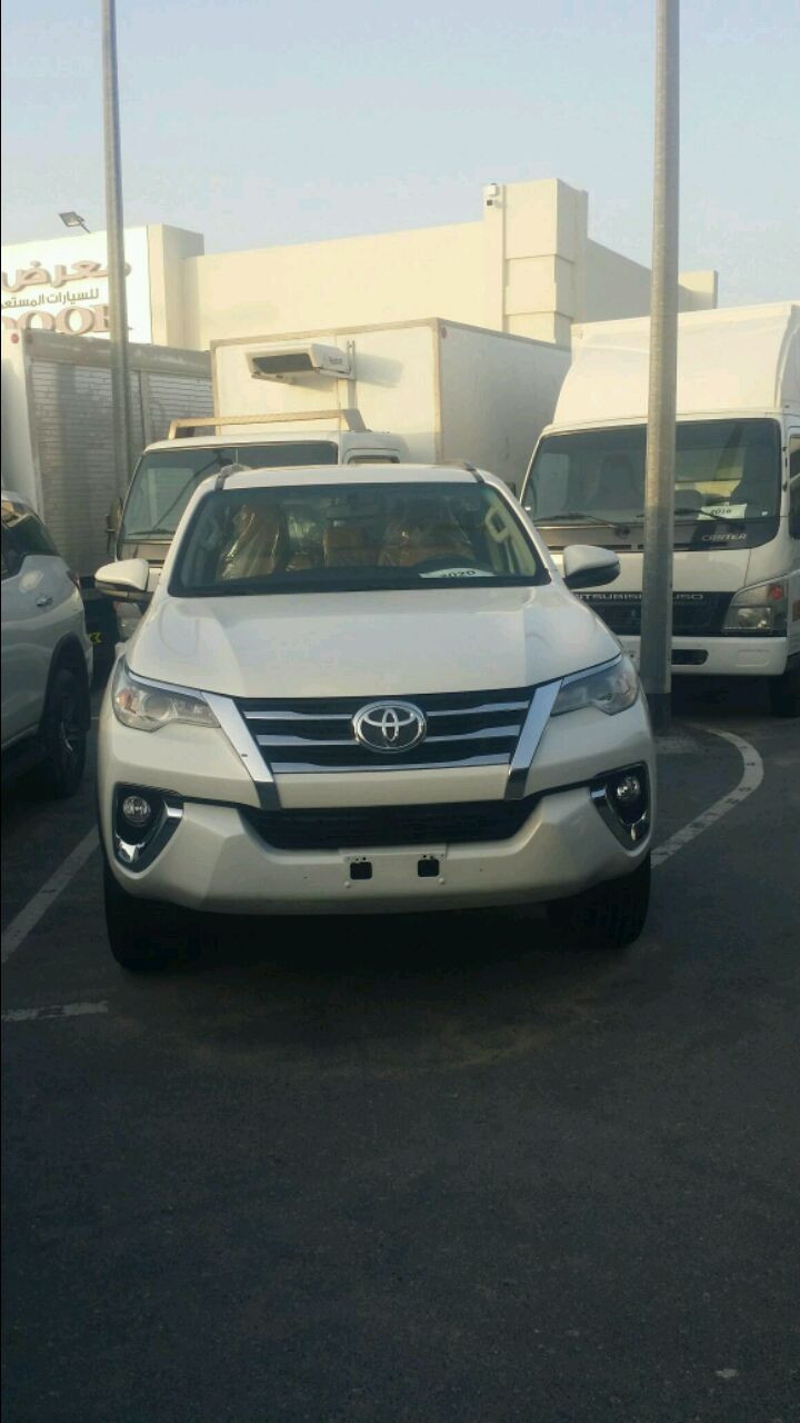 Toyota Fortuner - Image 3