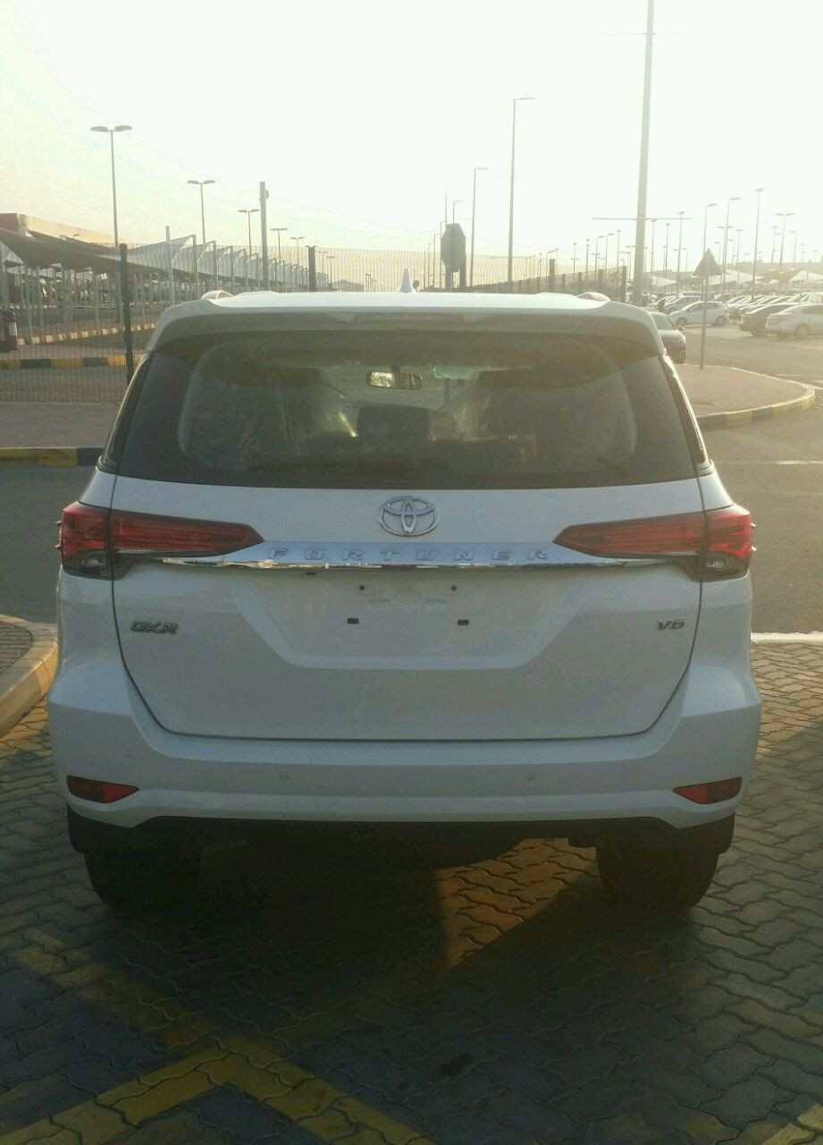 Toyota Fortuner - Image 7