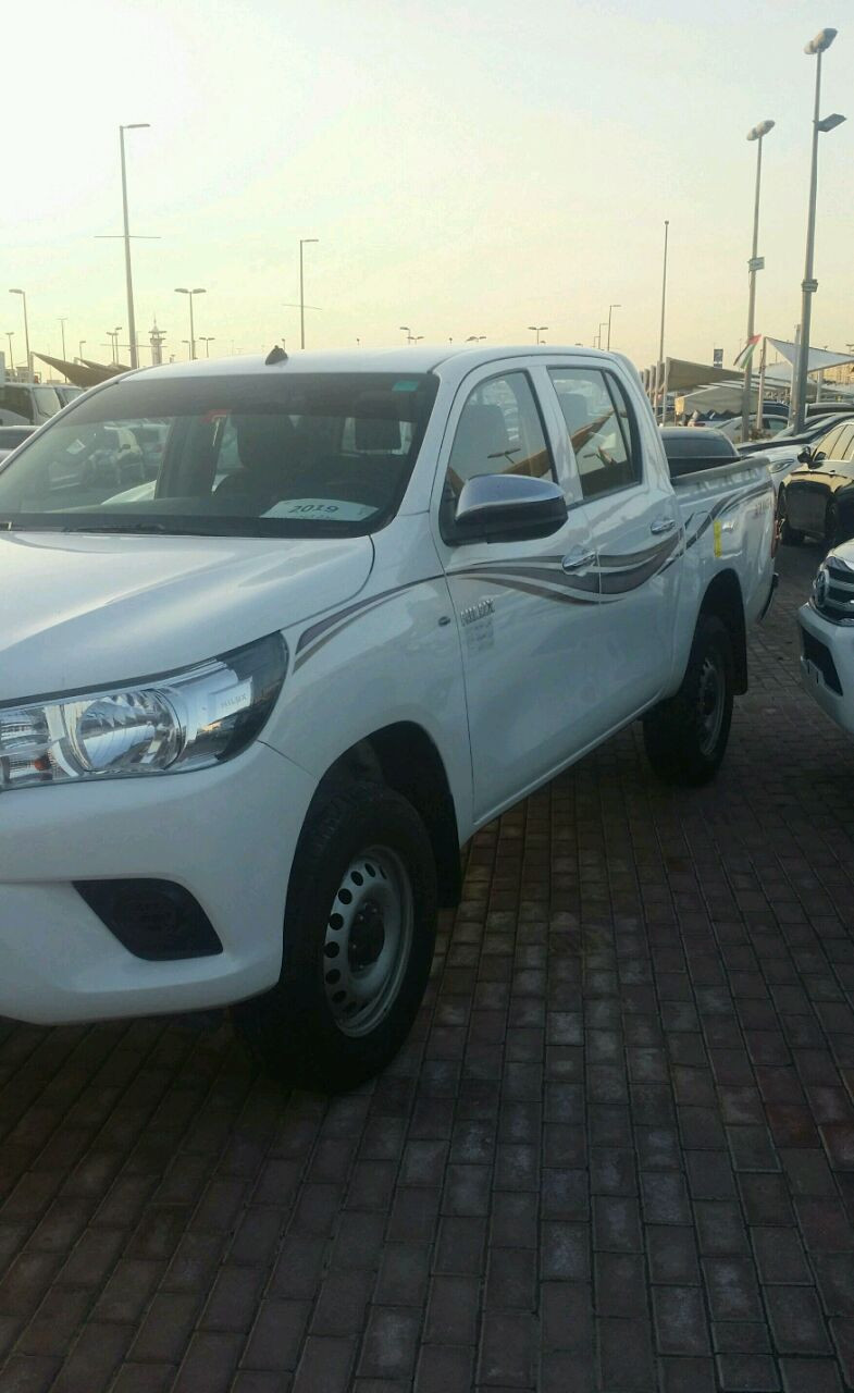 Toyota Hilux - Image 2