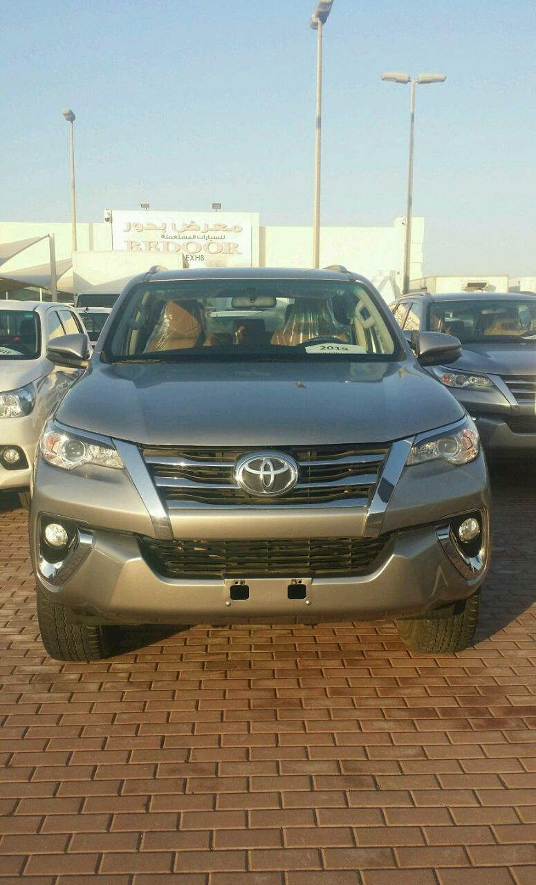 Toyota Fortuner - Image 3