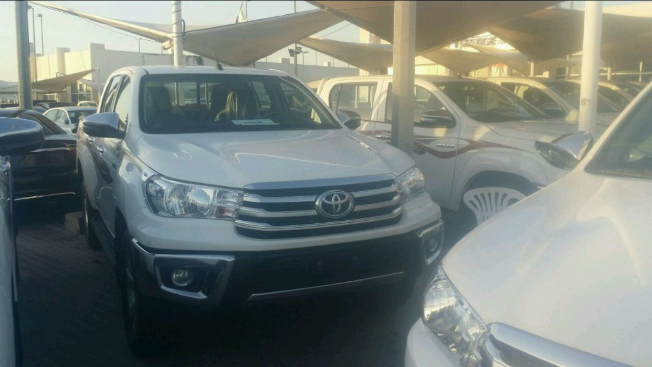 Toyota Hilux - Image 2