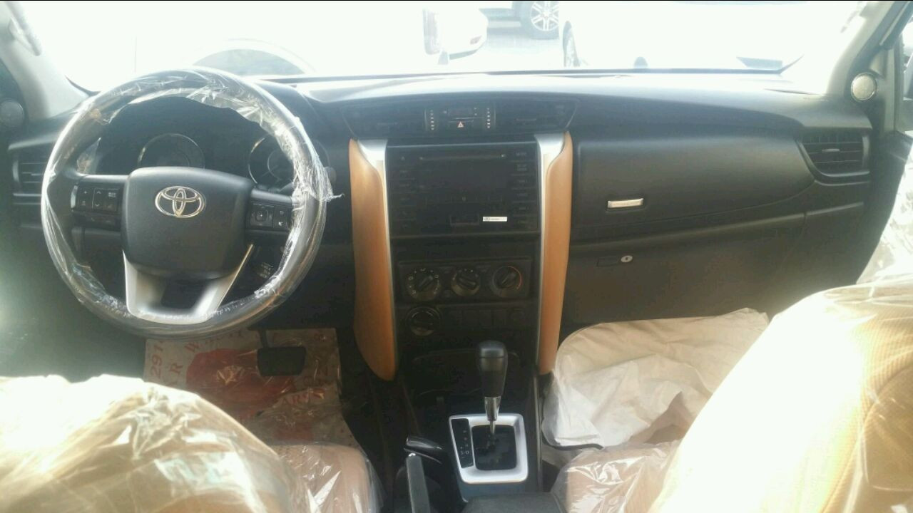 Toyota Fortuner - Image 3
