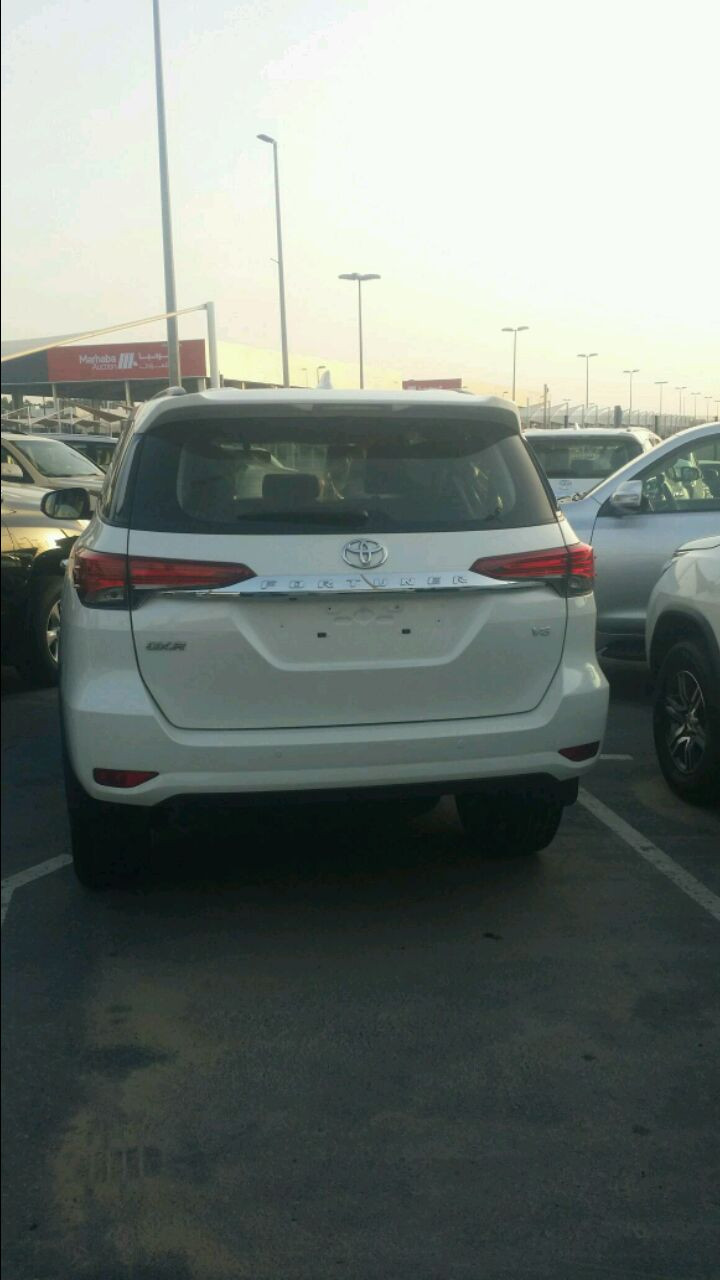 Toyota Fortuner - Image 5