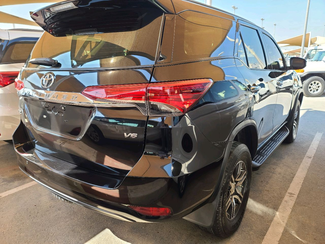 Toyota Fortuner - Image 6