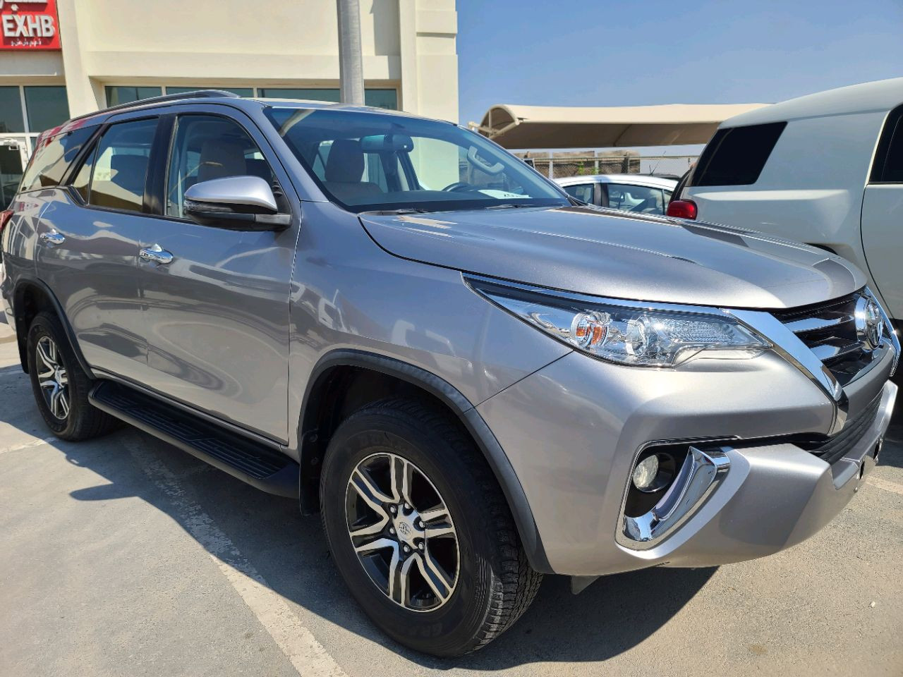 Toyota Fortuner - Image 8
