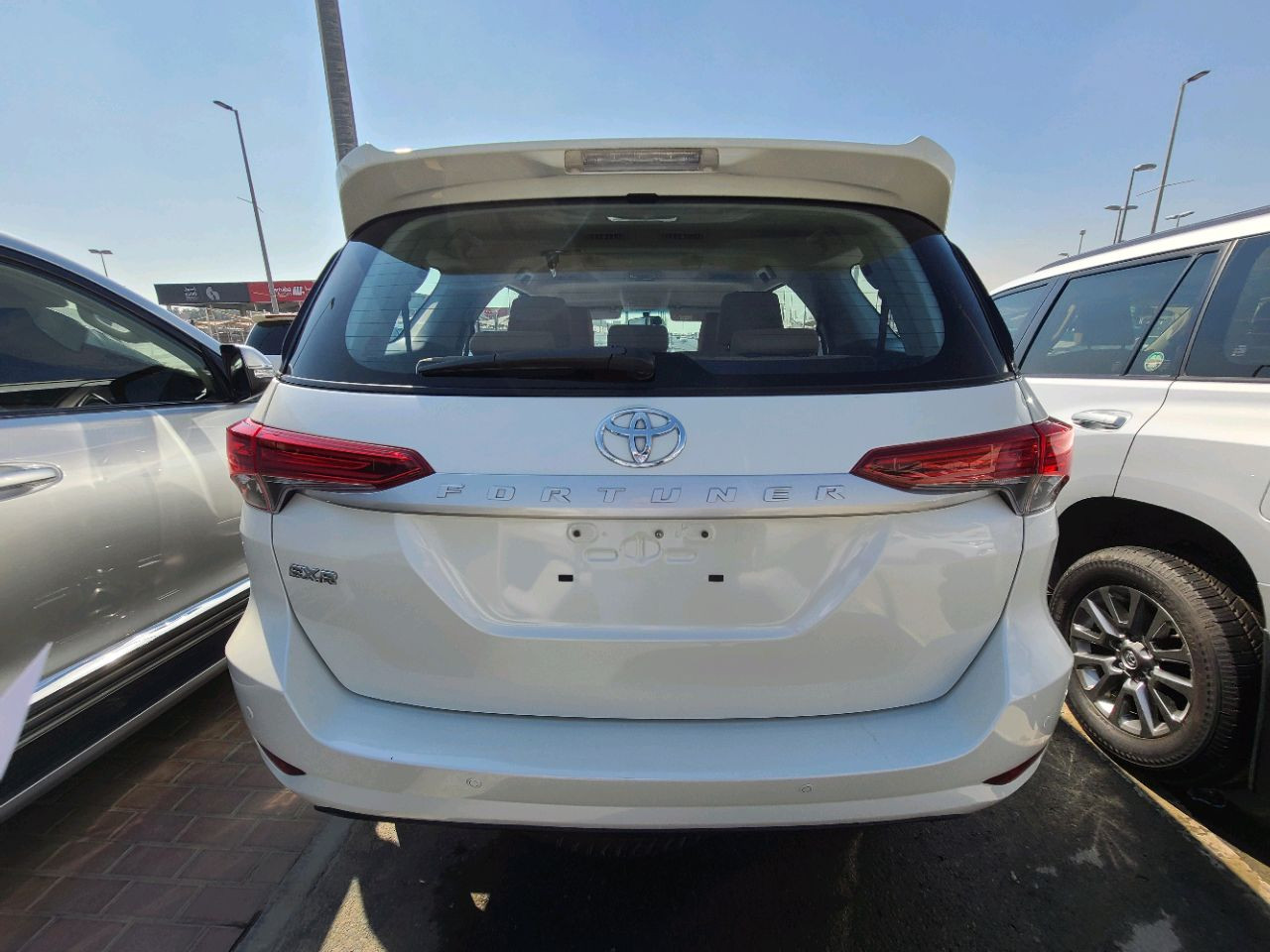 Toyota Fortuner - Image 7