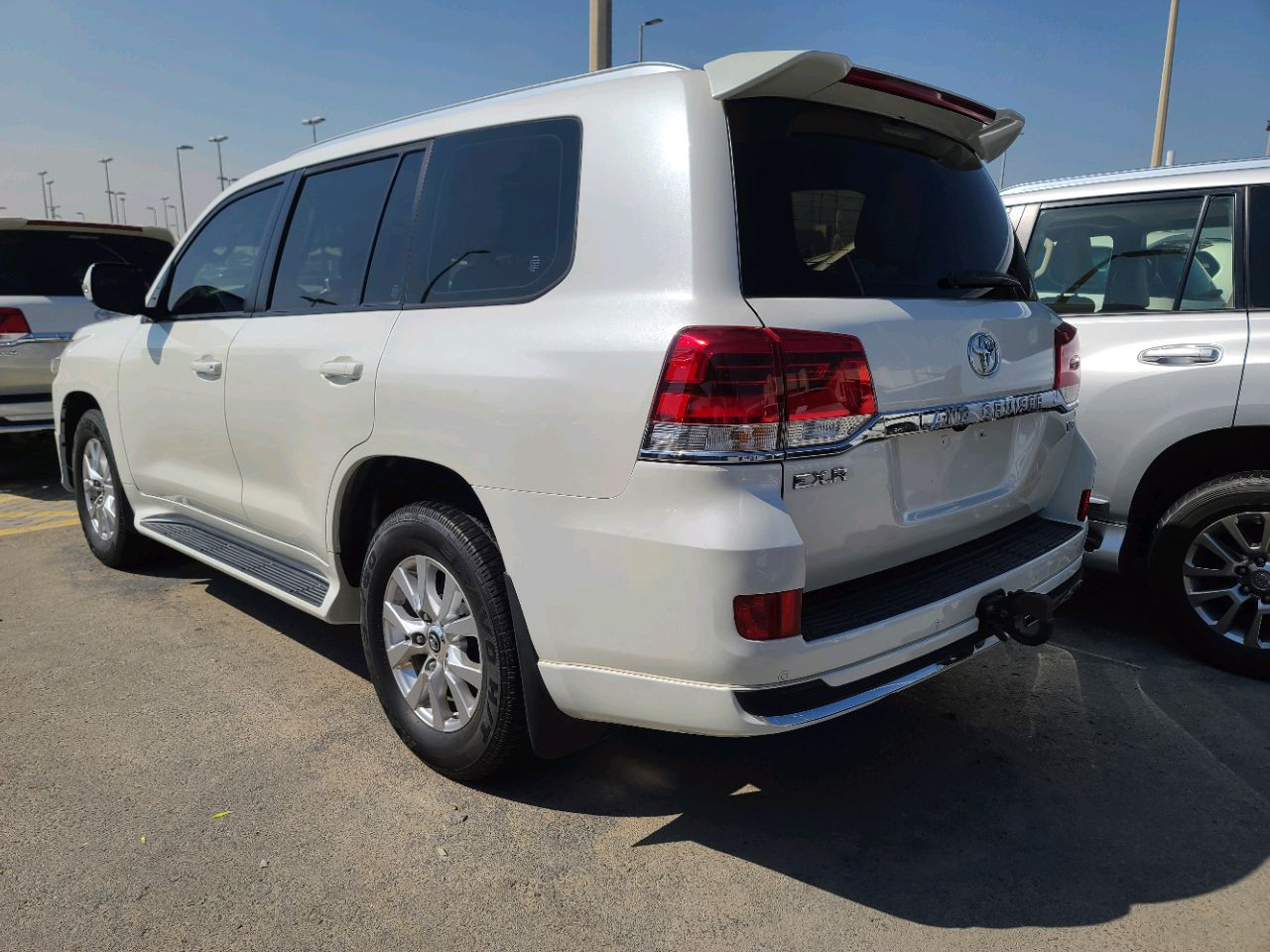 Toyota Land Cruiser - Image 4