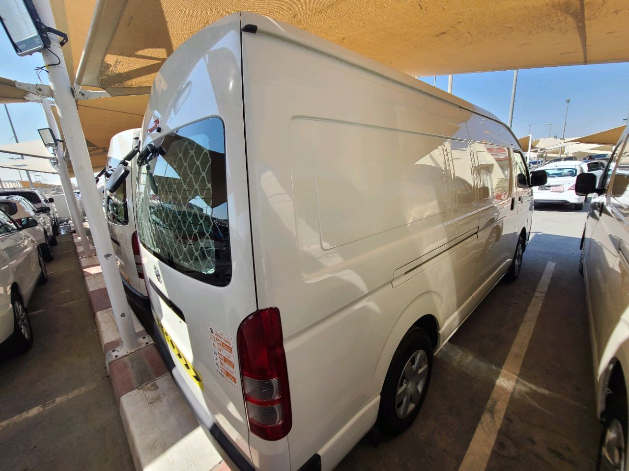Toyota Hiace - Image 8