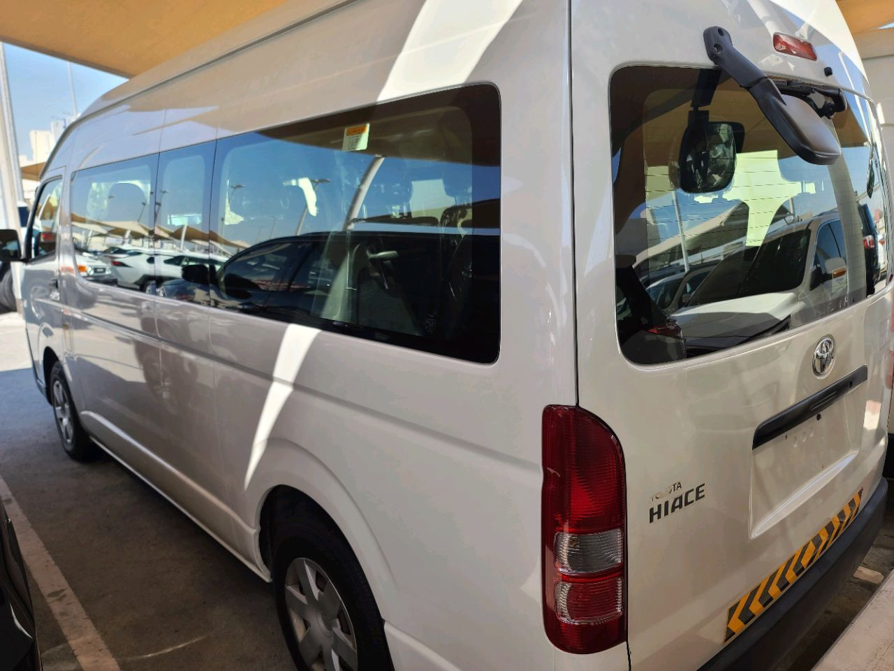 Toyota Hiace - Image 4