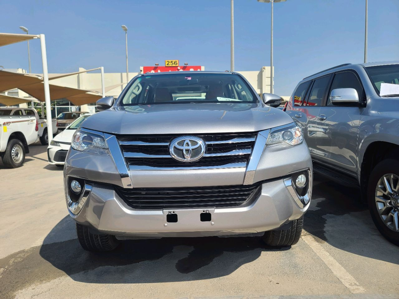 Toyota Fortuner - Image 8