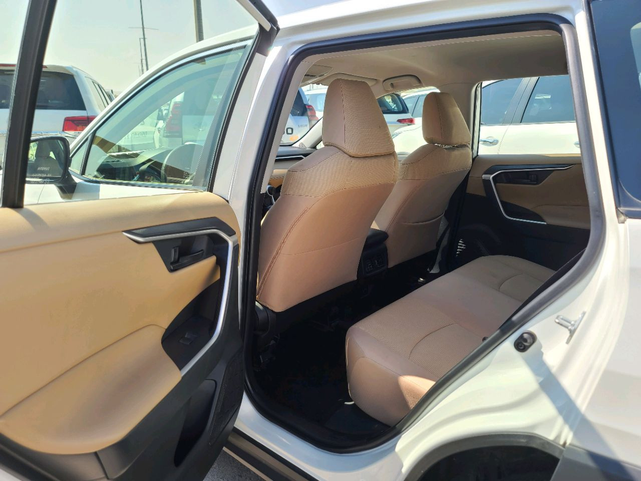 Toyota Rav 4 - Image 3